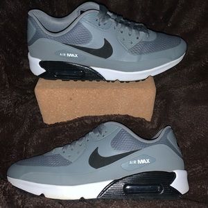Nike Air Max Golf Spikeless shoes